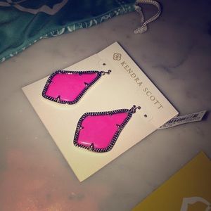 Kendra Scott Sophee Drop Earrings